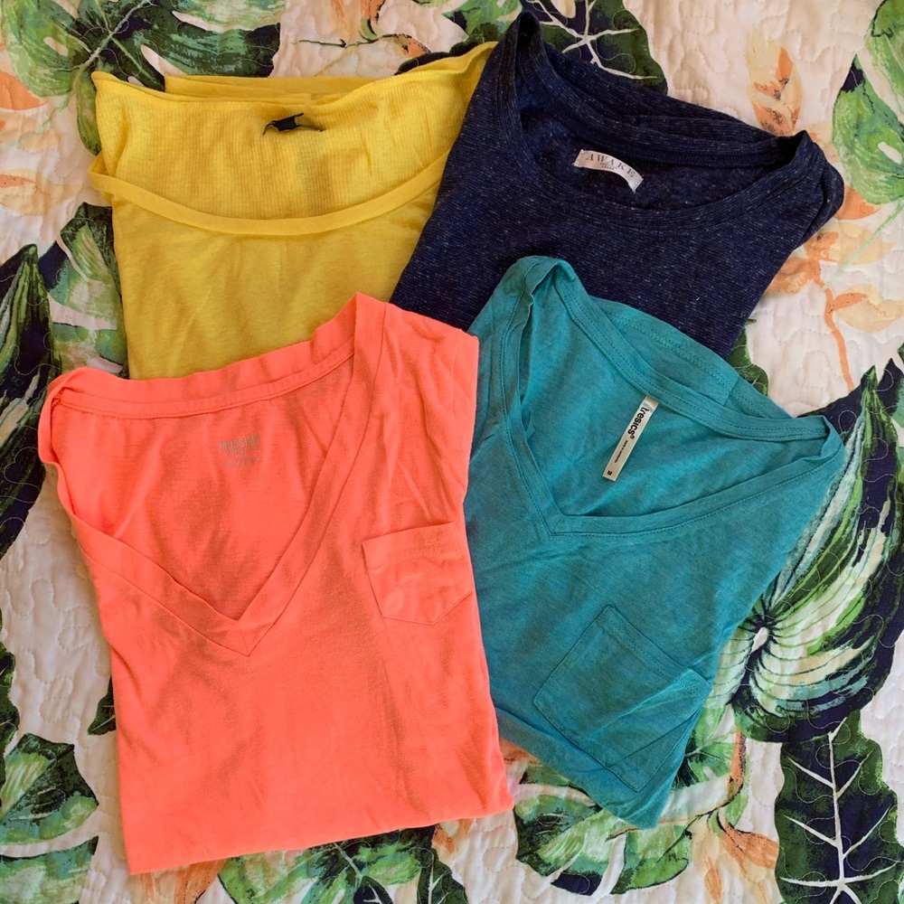 4 pack of tees!